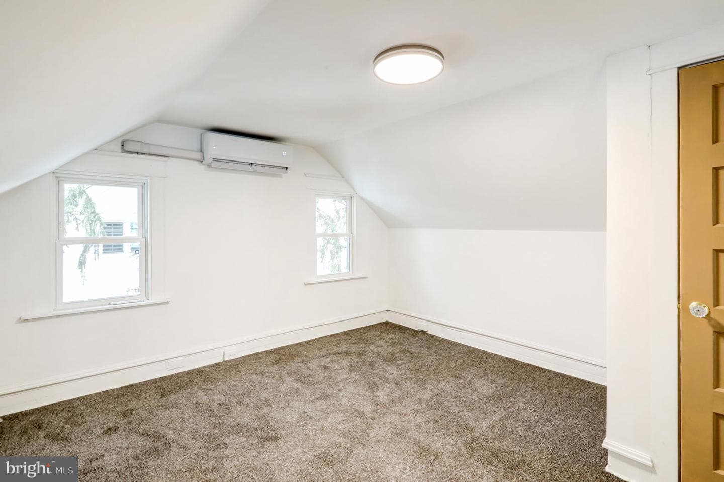 725 Turner Avenue photo 47