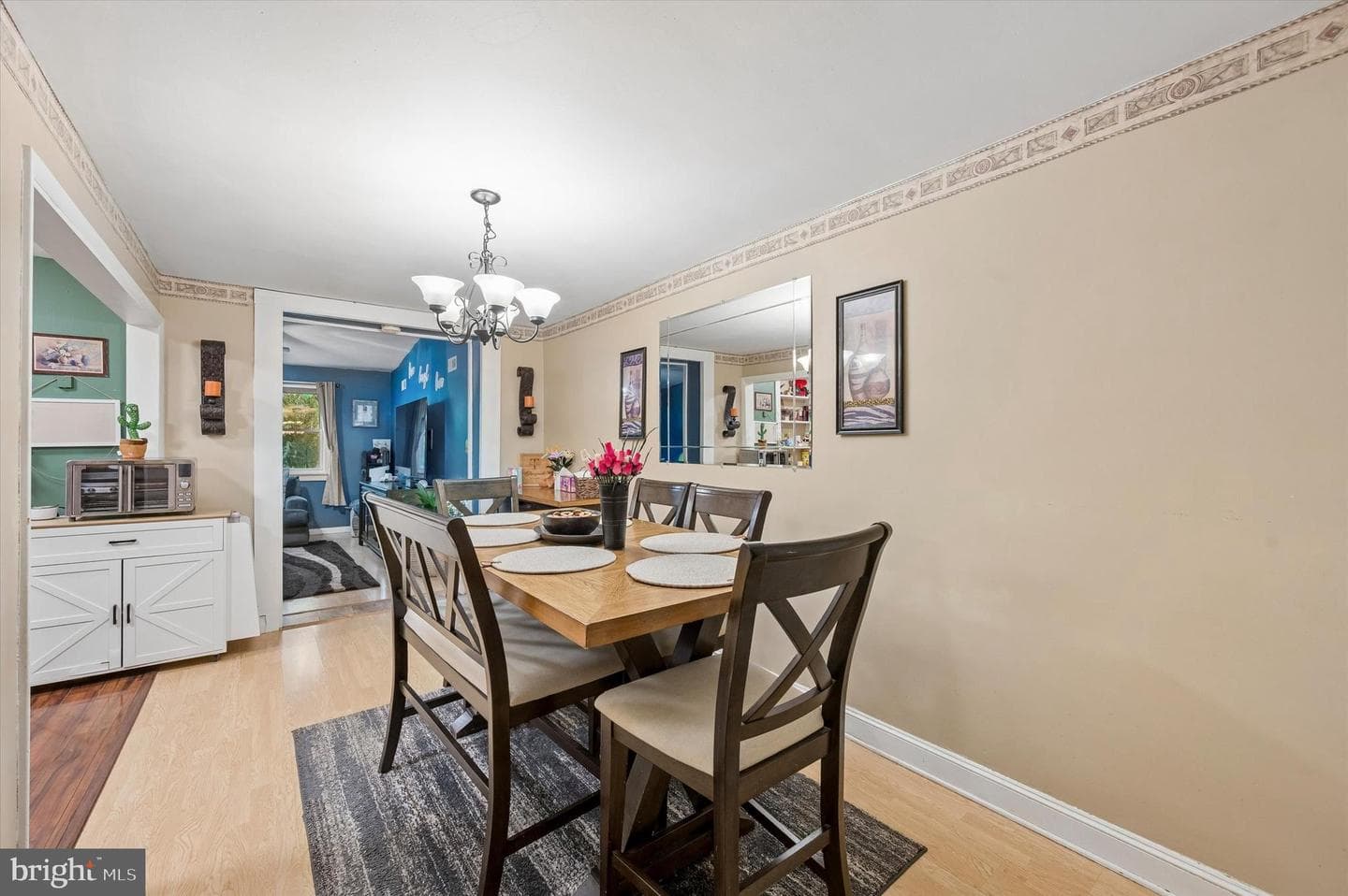 1012 Windsor Road photo 8