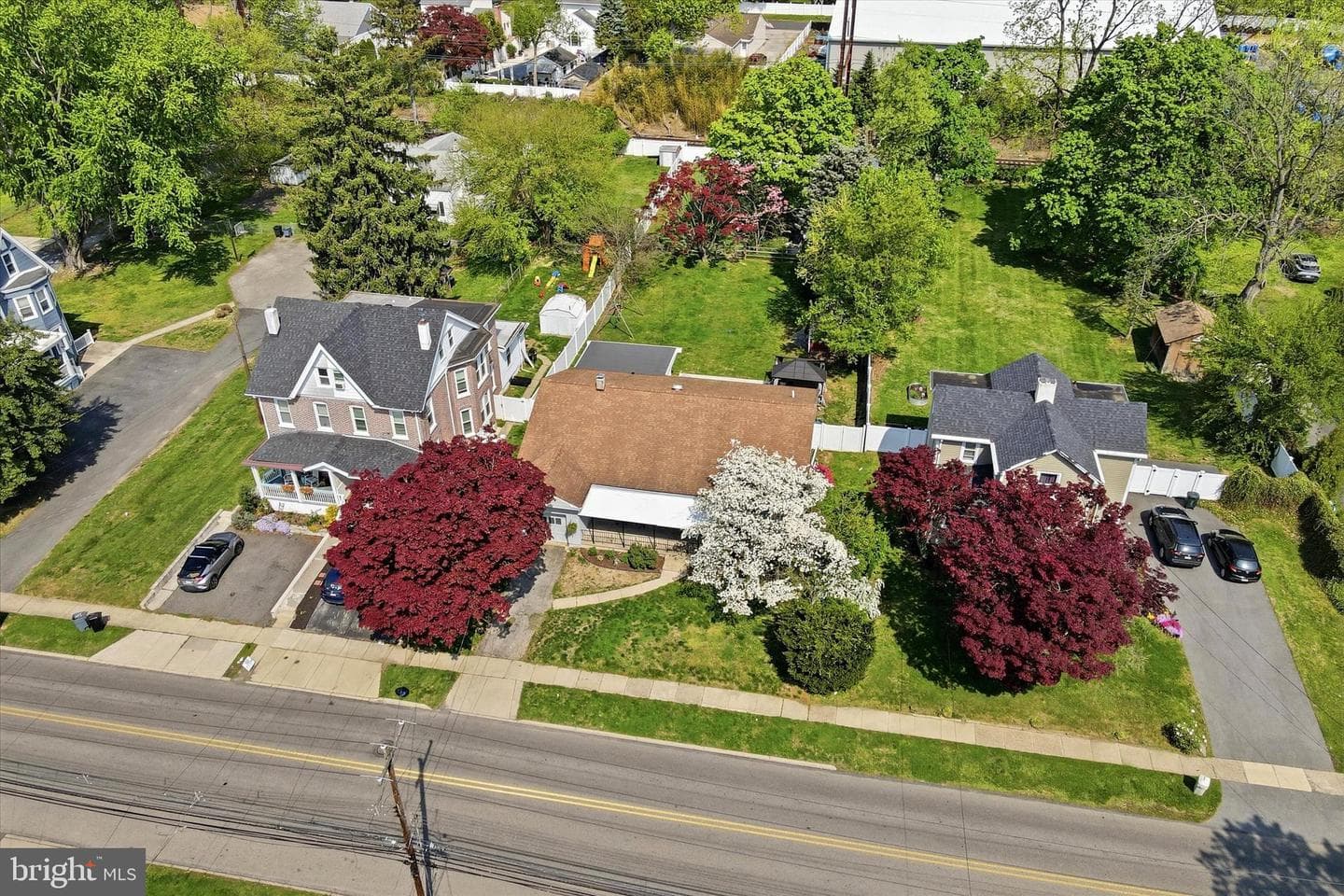 2147 Franklin Ave photo 41