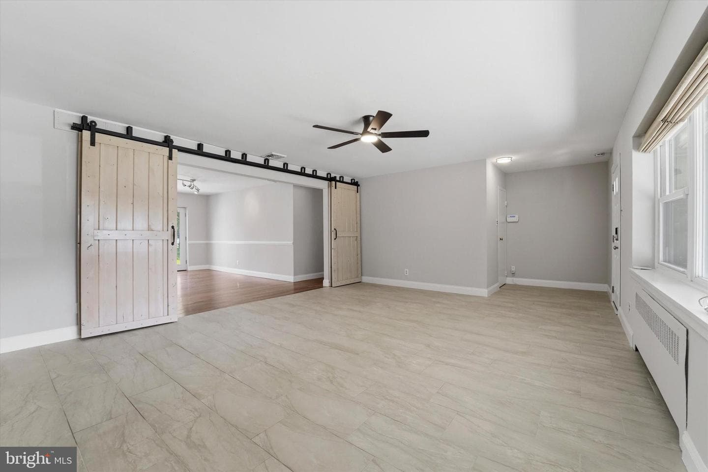 2147 Franklin Ave photo 5