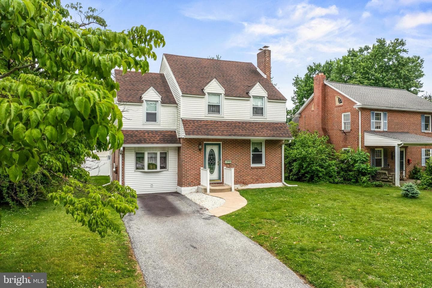 309 Hastings Avenue photo 43