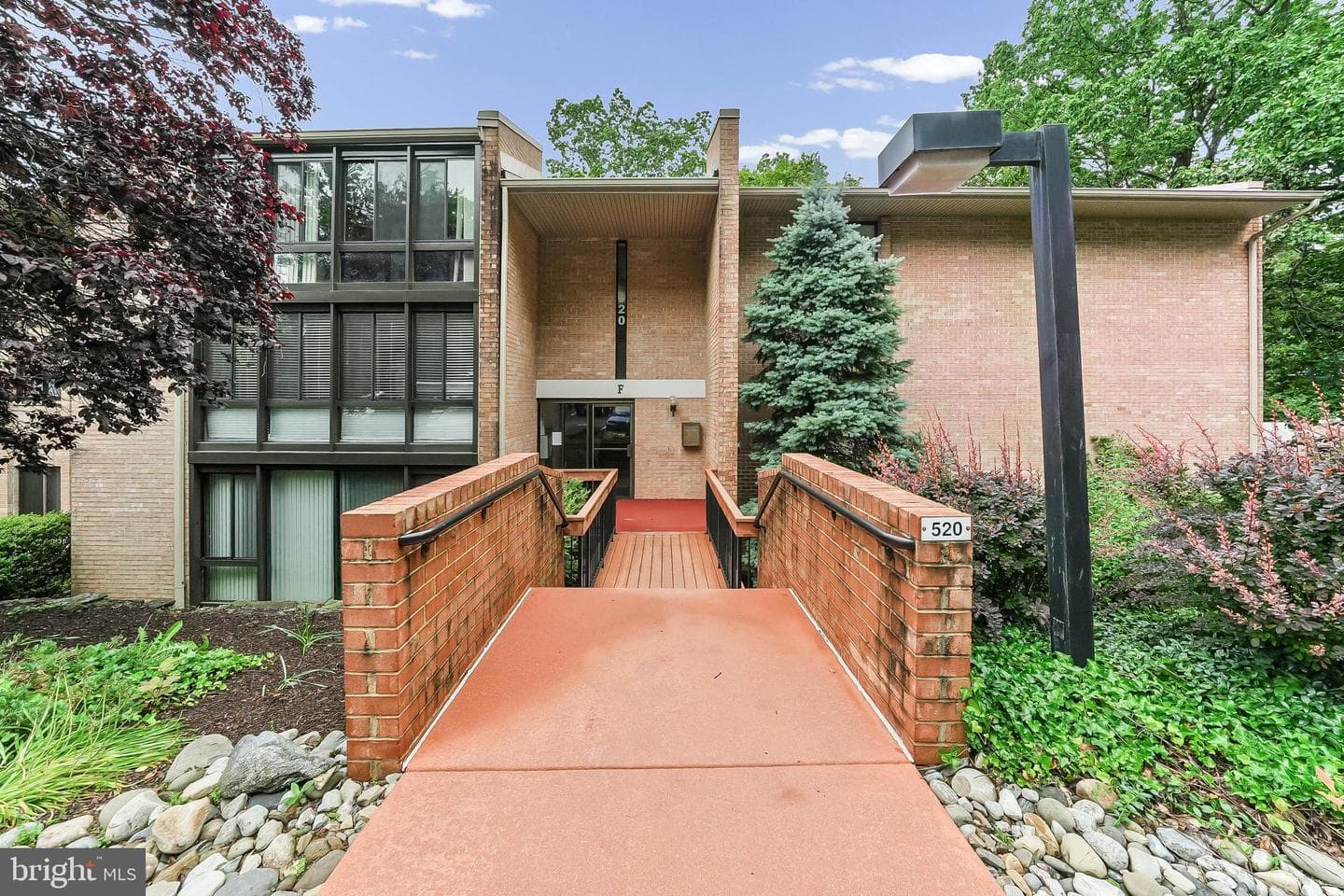 520 N Lemon Street #f6