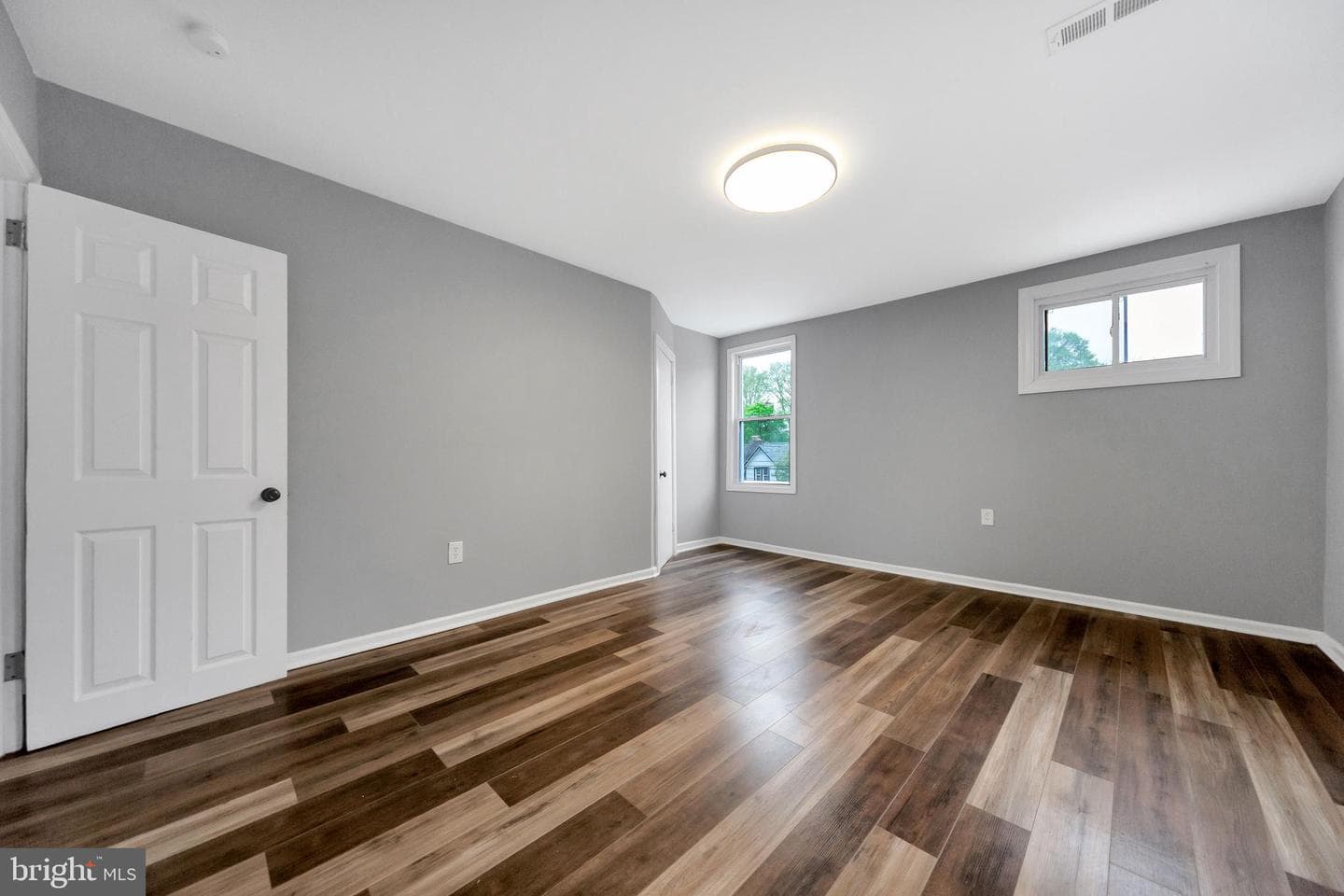 359 Lakeview Avenue photo 19