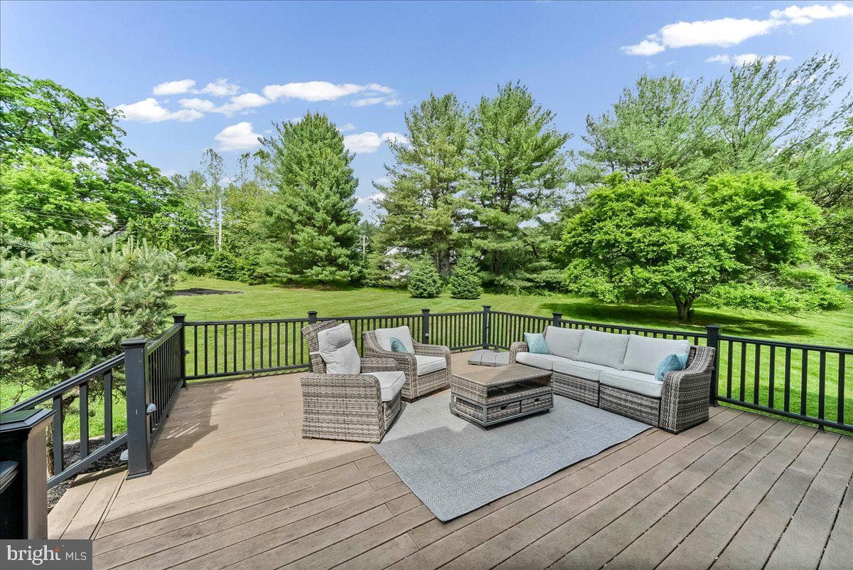 51 Ridings Way photo 6
