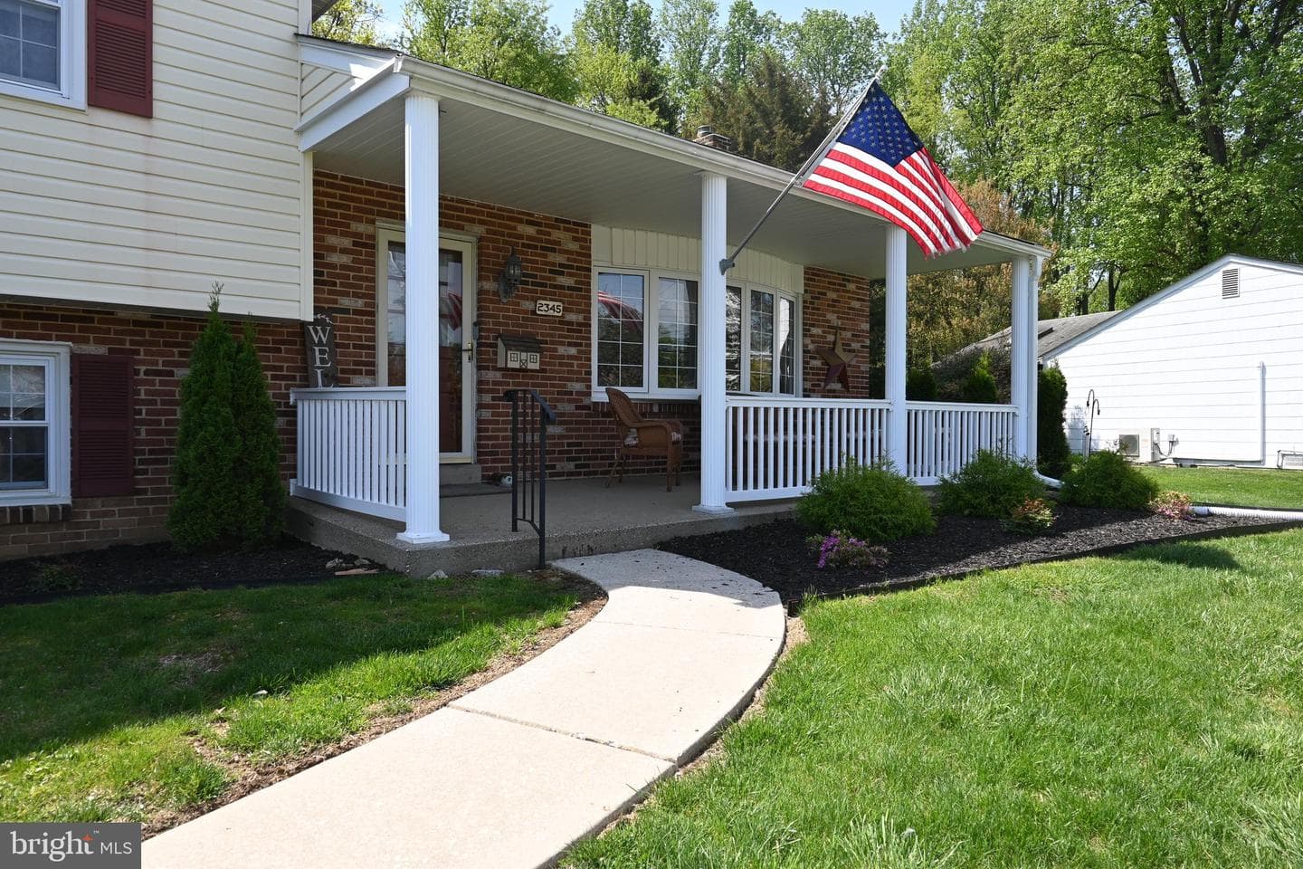 2345 Crestview Lane photo 2