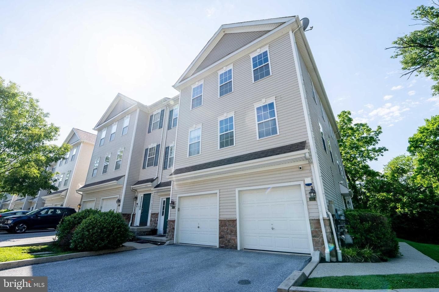 14 - B Hillview Circle, Lansdowne