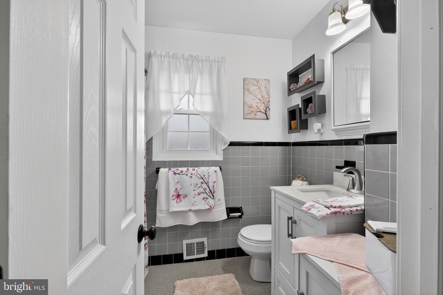 3560 Edgewater Lane photo 34