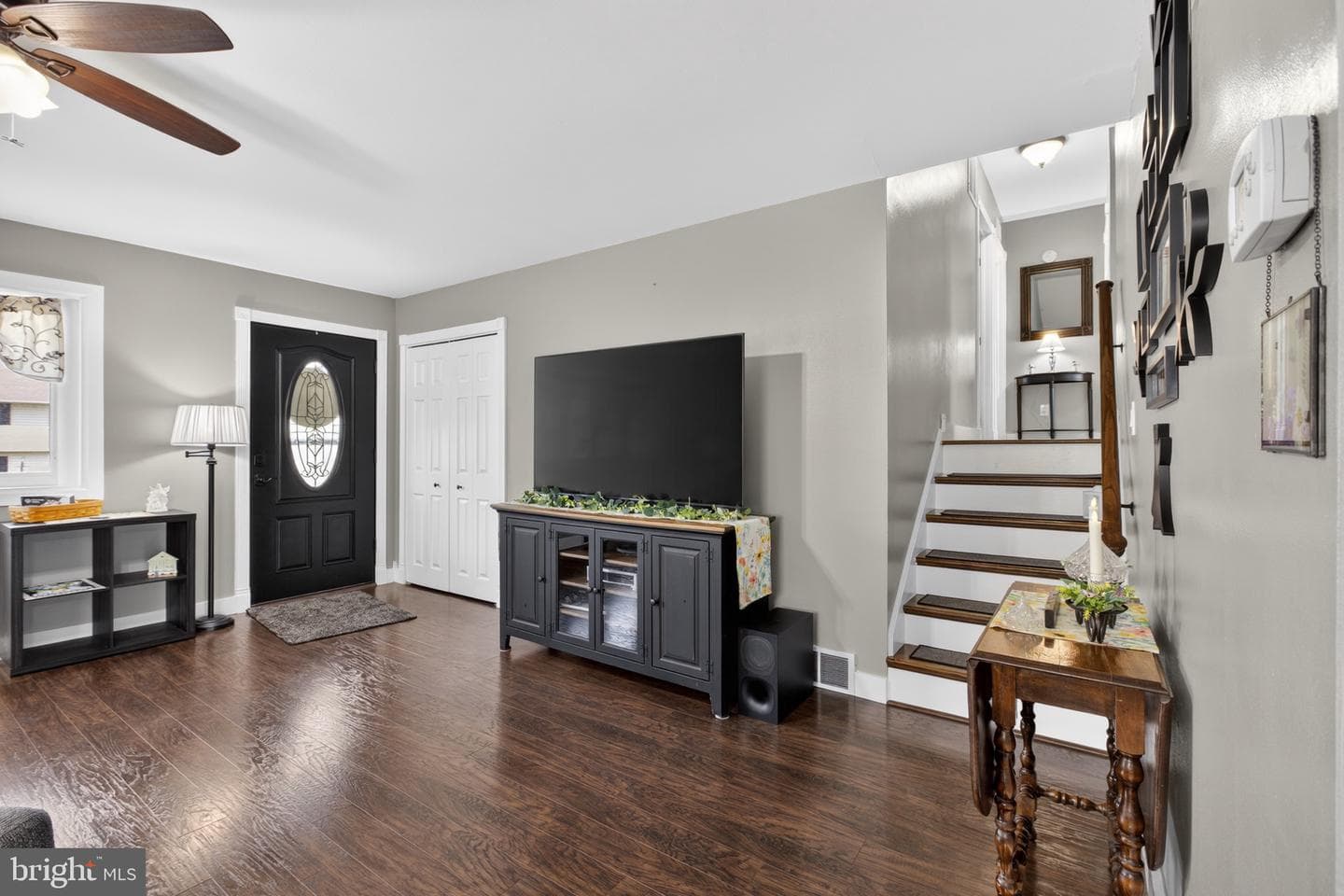 3560 Edgewater Lane photo 9