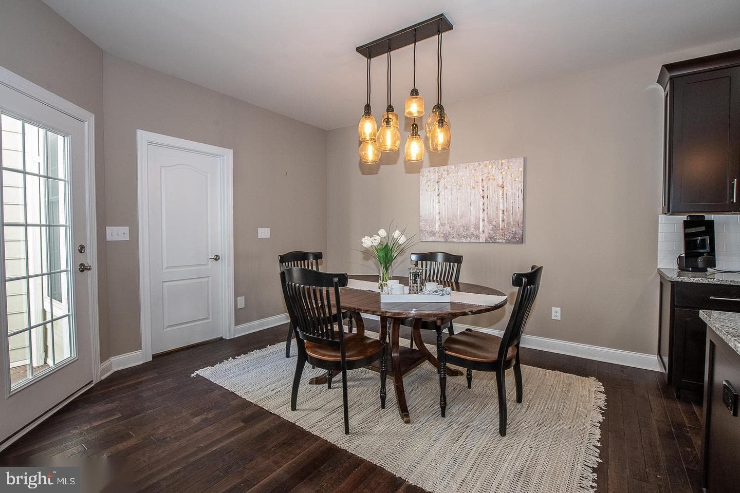 3704 Liseter Gardens photo 12