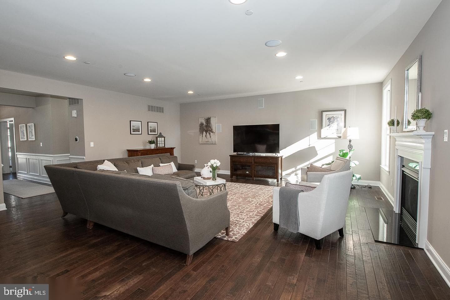 3704 Liseter Gardens photo 14