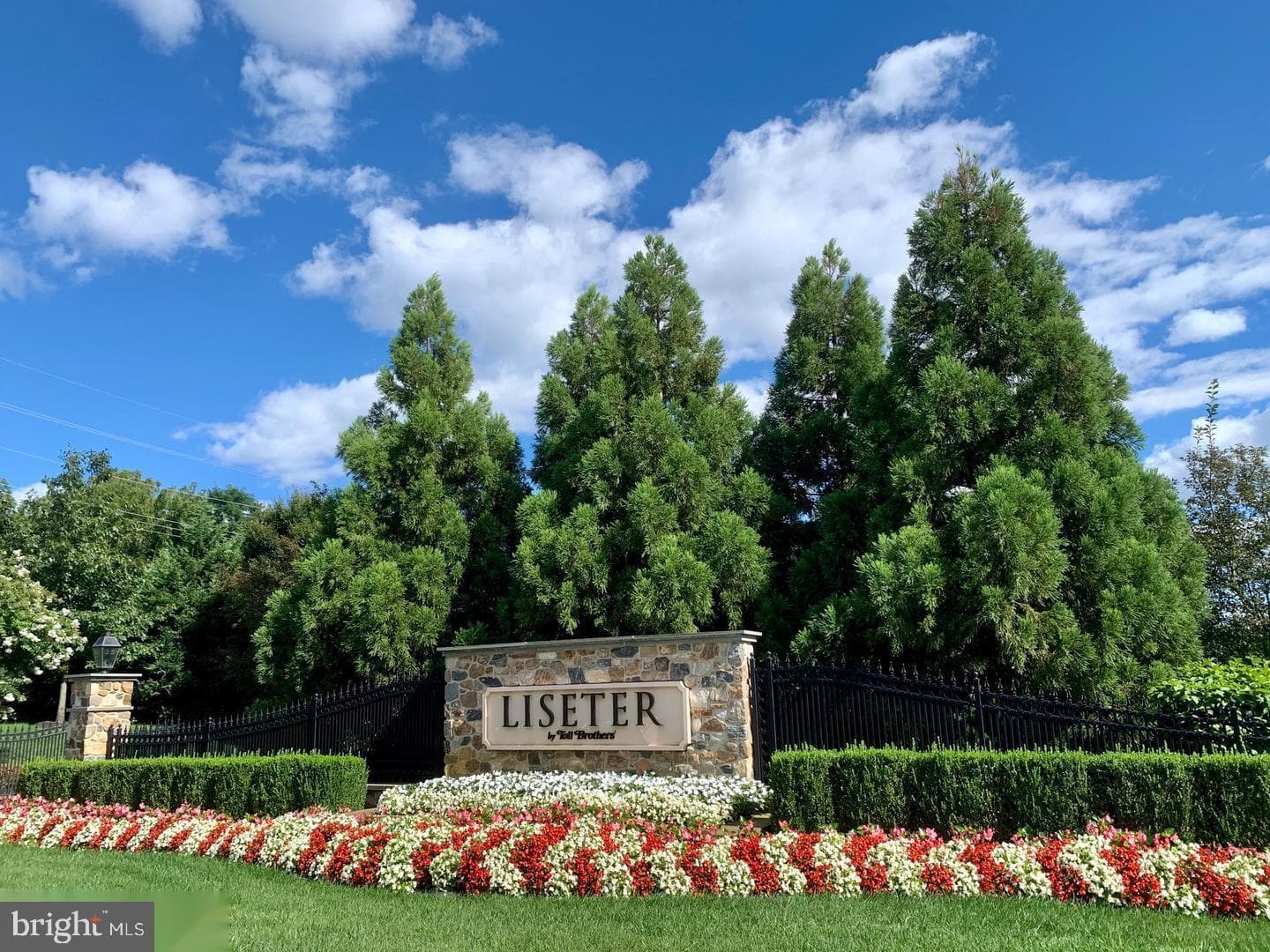 3704 Liseter Gardens photo 55
