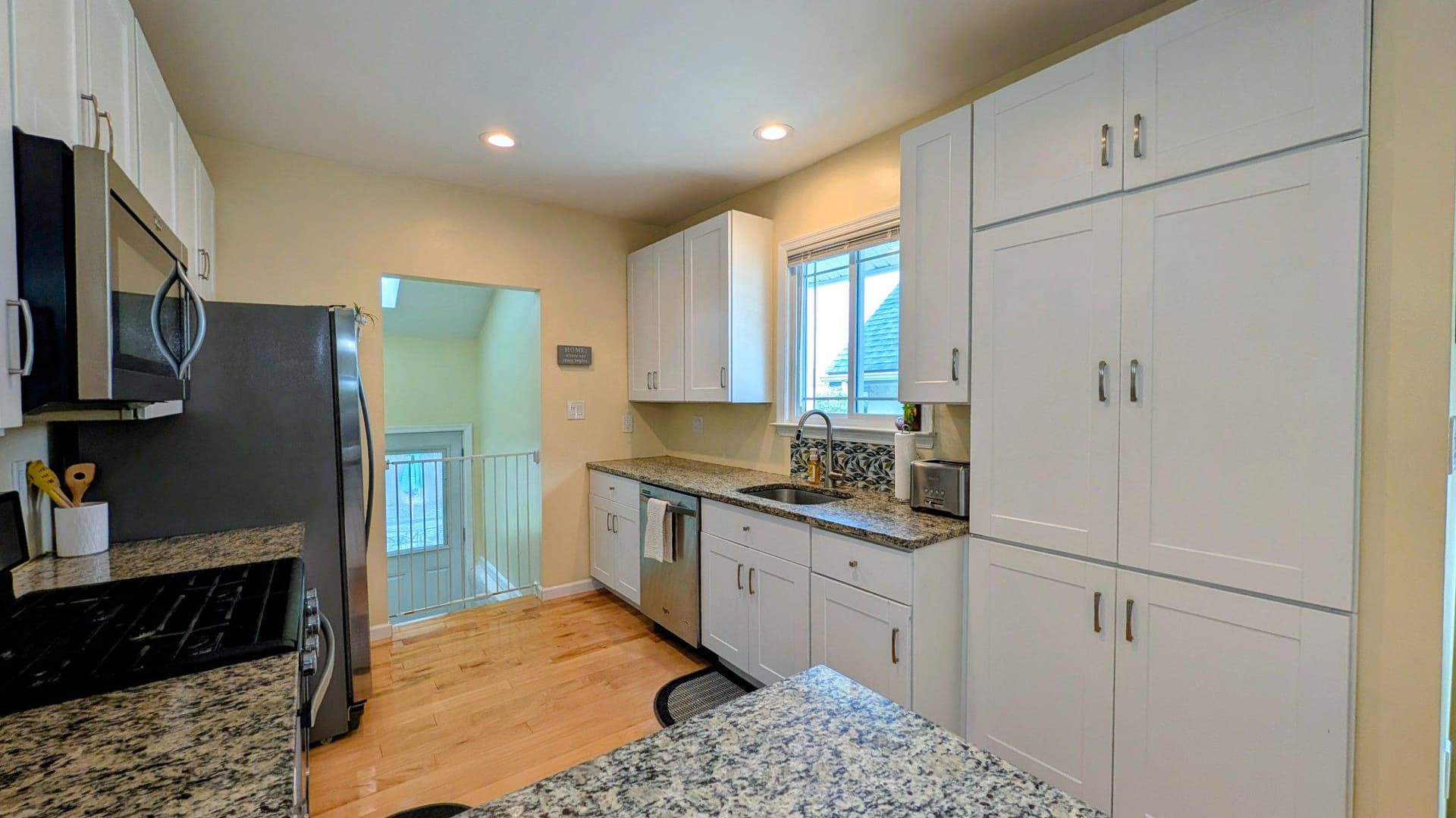 105 Hinkson Boulevard photo 13