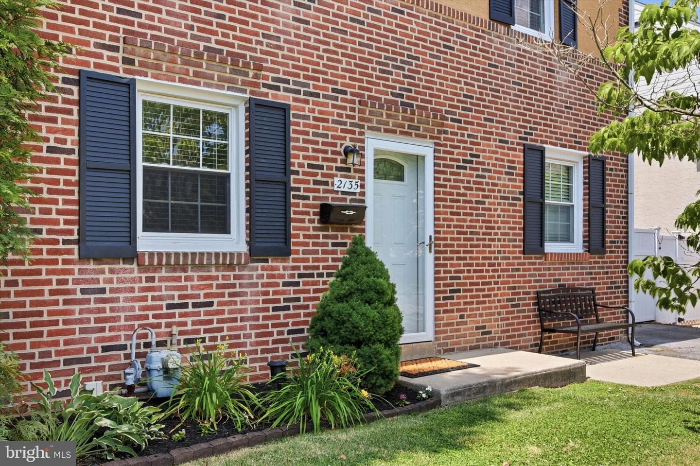 2135 Armstrong Avenue photo 22