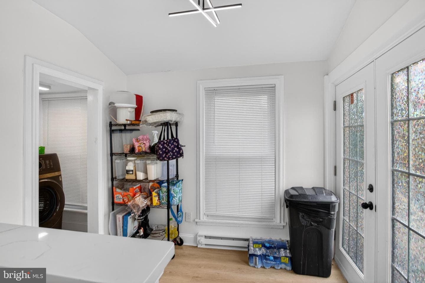 825 Andrews Avenue photo 21