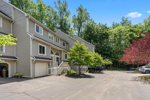 434 Wooded photo 4