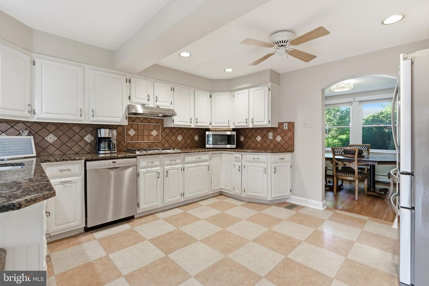 415 Brentwood Road photo 16