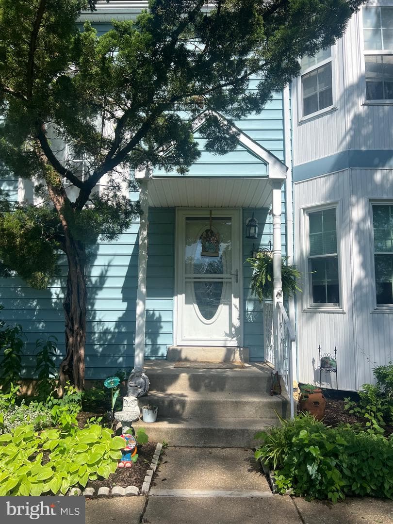 614 Woodgate Lane, Aston