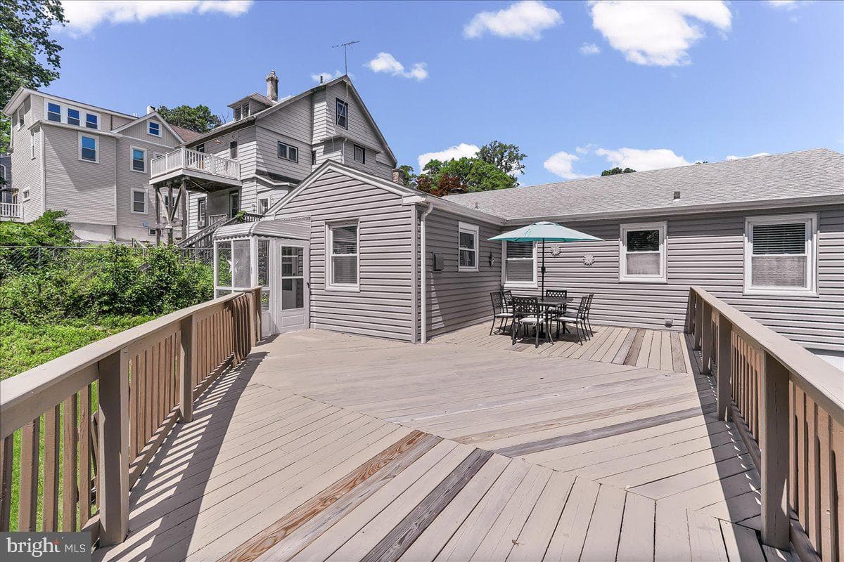 908 Broadway Avenue photo 28
