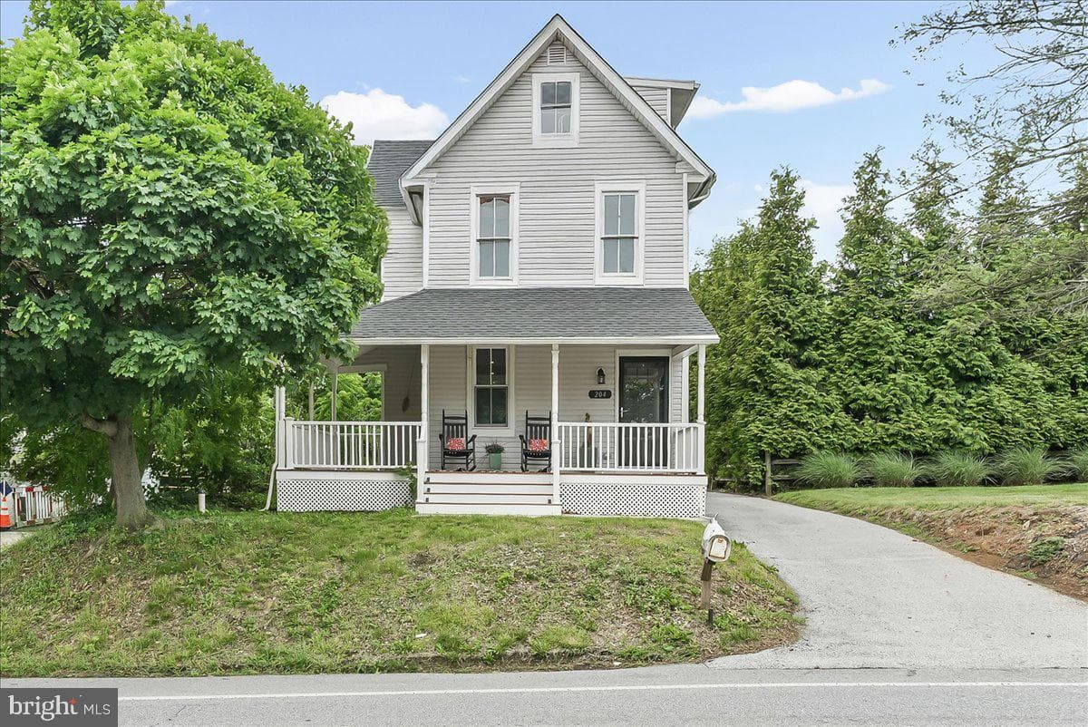 204 S Pennell Road