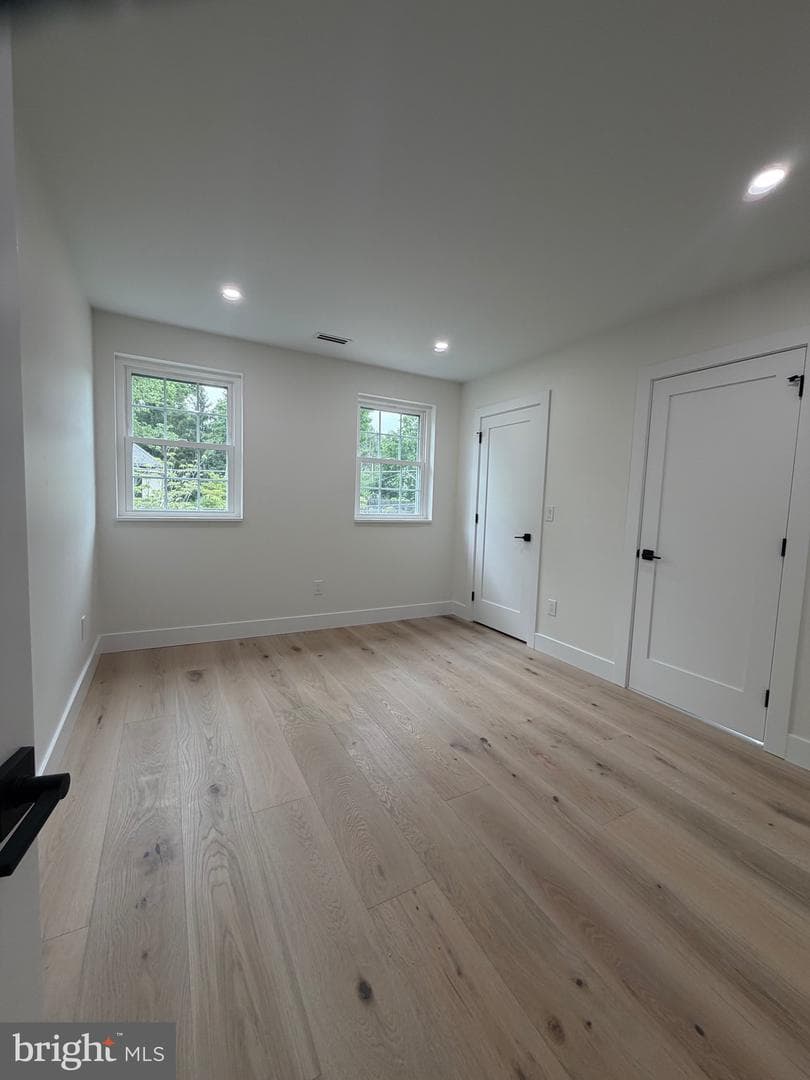 256 Willow Avenue photo 10