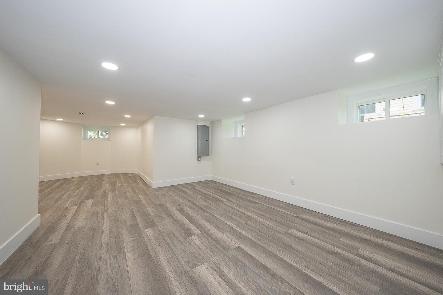 256 Willow Avenue photo 25