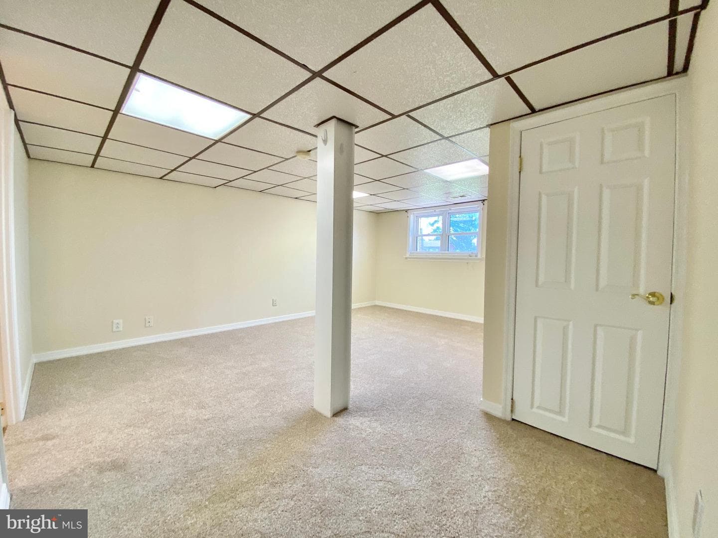 227 Elm Avenue photo 37