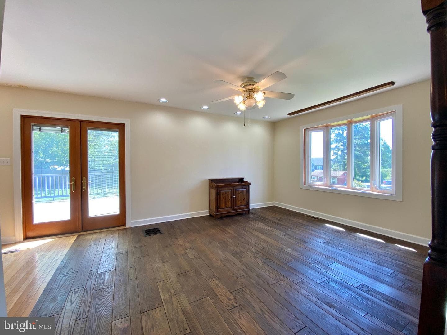 227 Elm Avenue photo 9