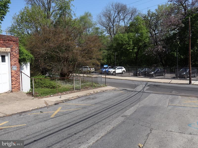 203 Hamilton Ave photo 8