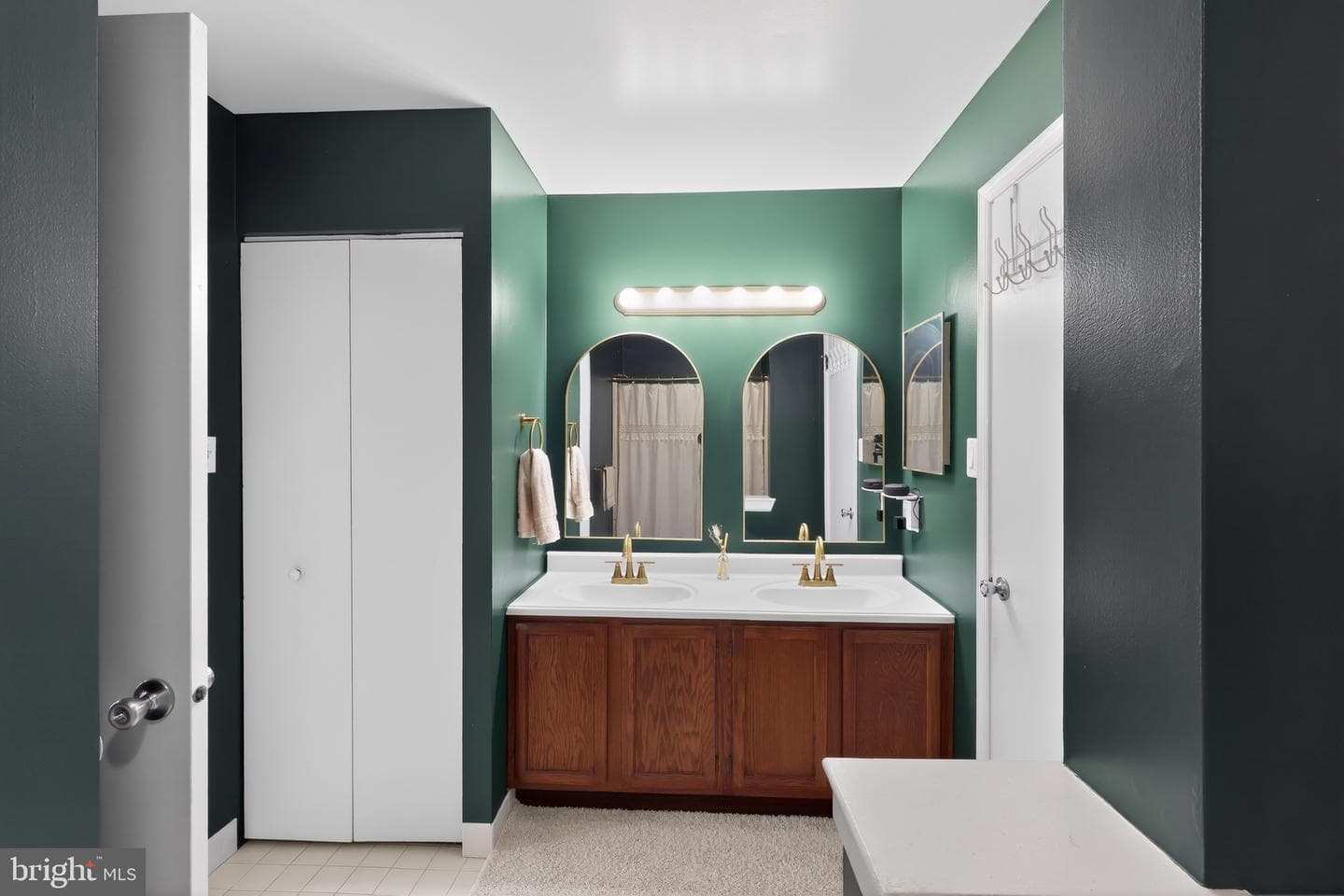 56 Victoria Drive photo 23