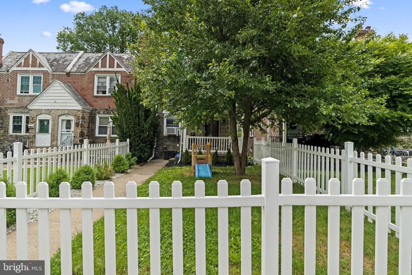 2348 Highland Avenue photo 2