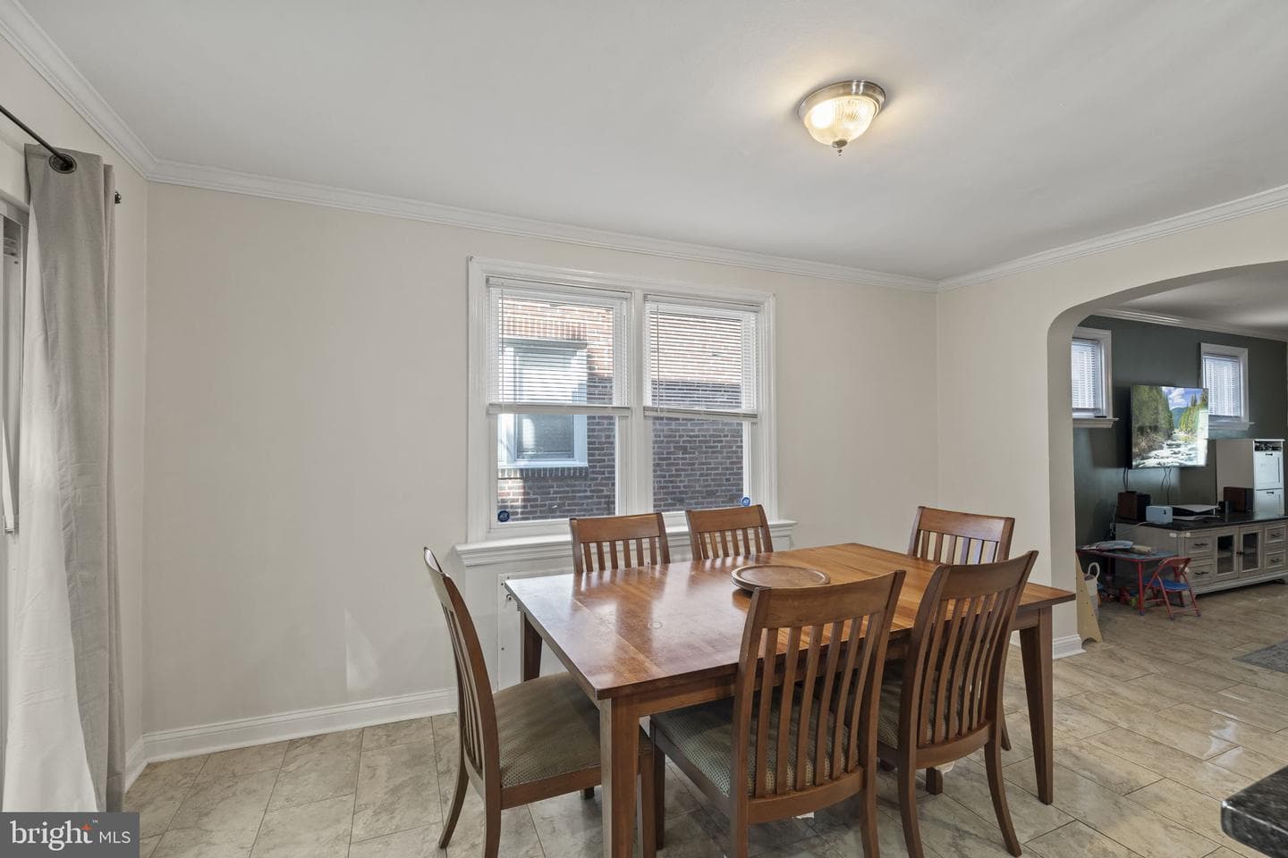 2348 Highland Avenue photo 8