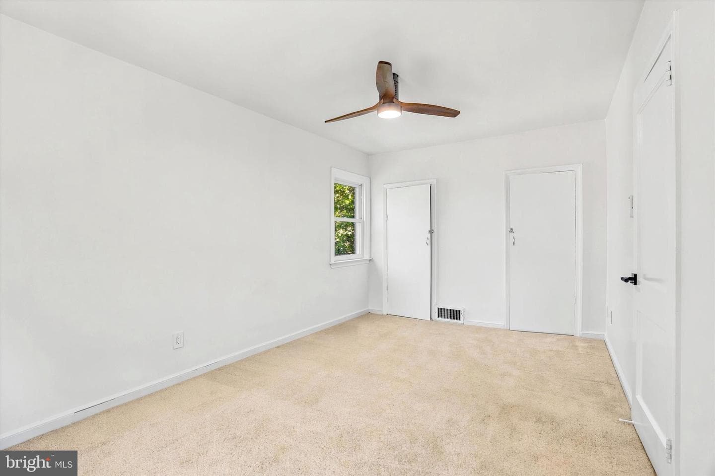 1801 Hawthorne Avenue photo 26