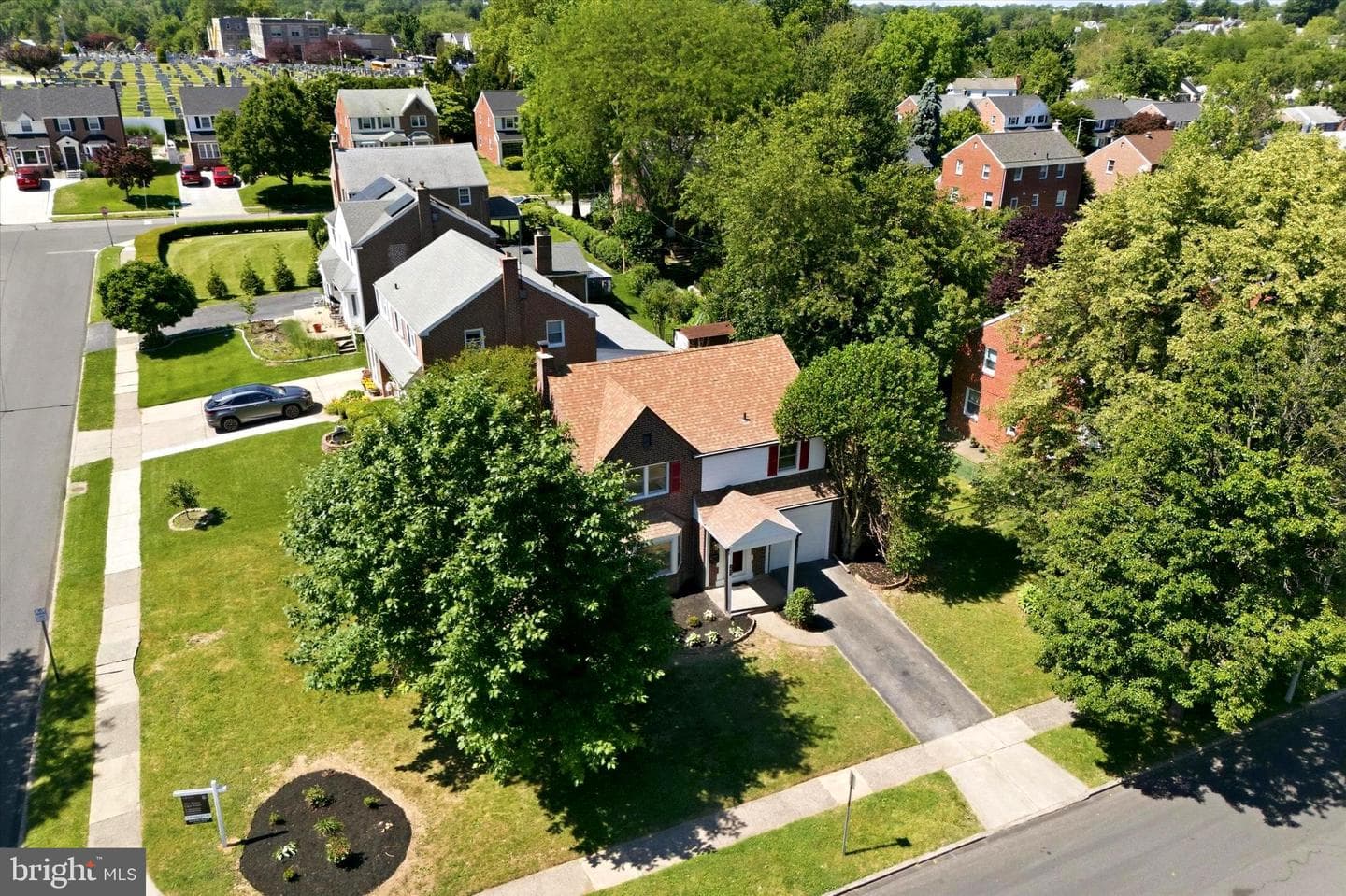 1801 Hawthorne Avenue photo 34