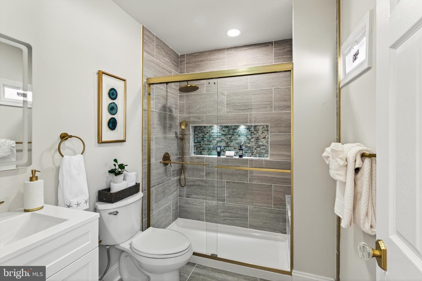 542 Stanbridge Road photo 22