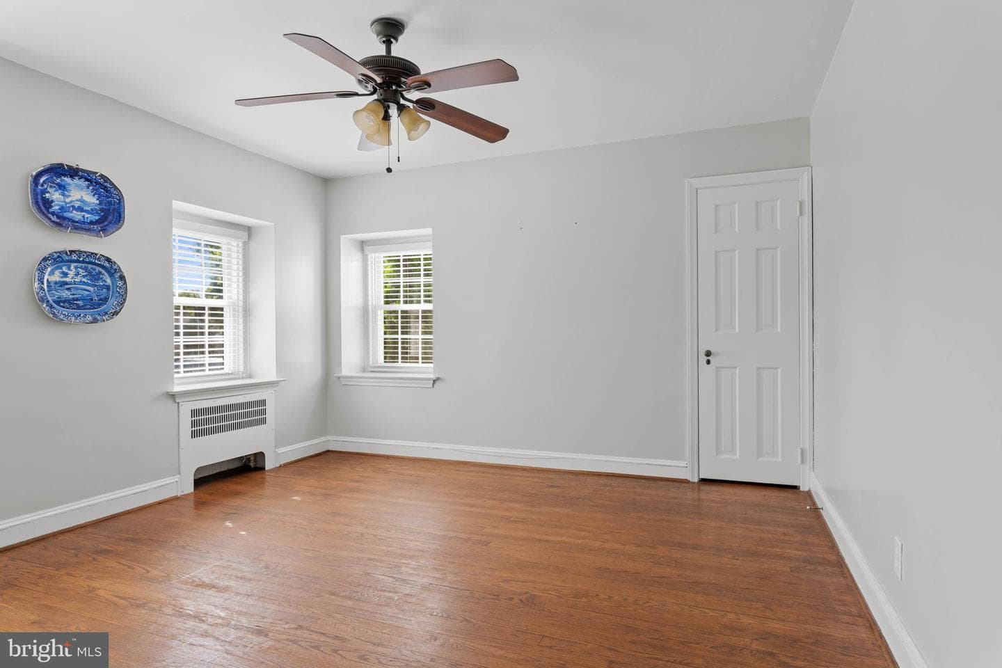 105 N Drexel Avenue photo 41
