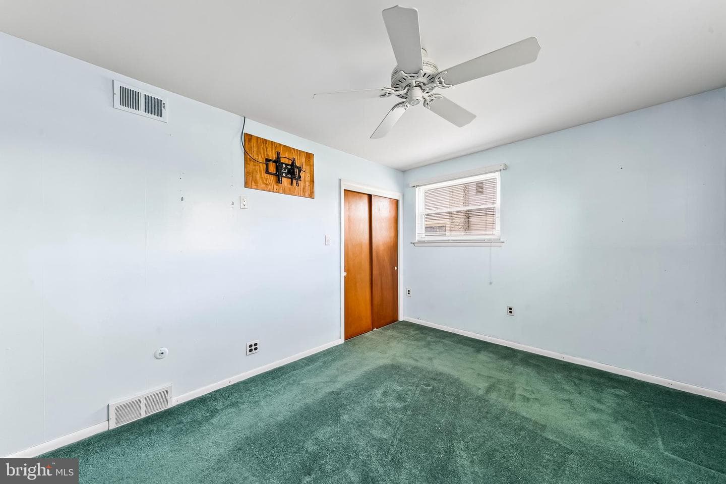 3195 Richard Road photo 3