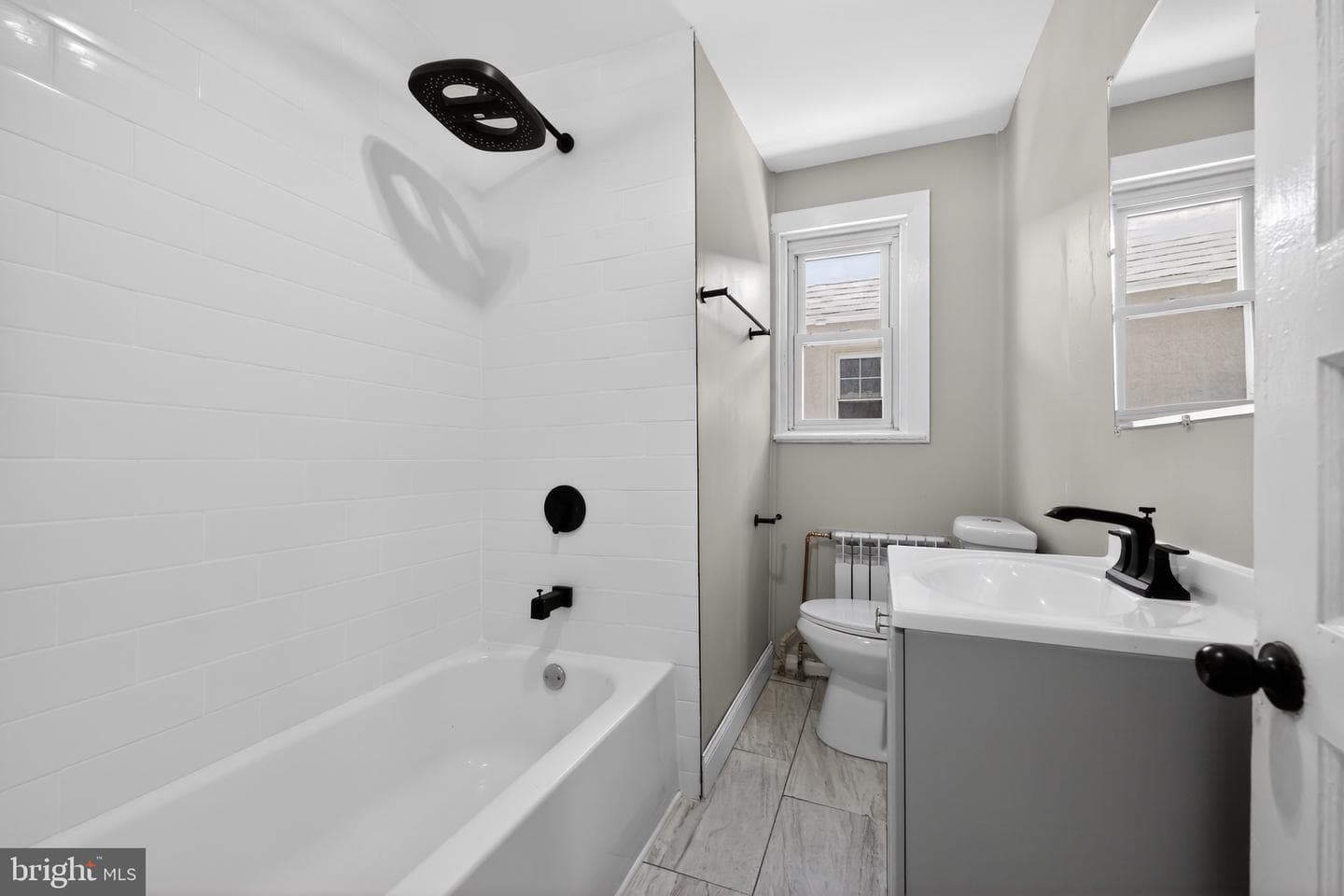 37 E Mowry Street photo 11