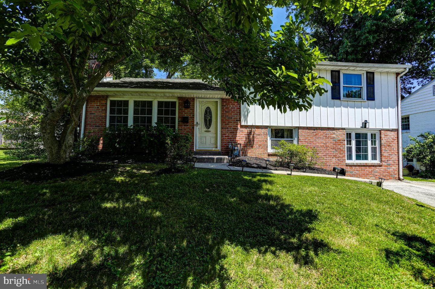 125 W Thomson Avenue photo 3