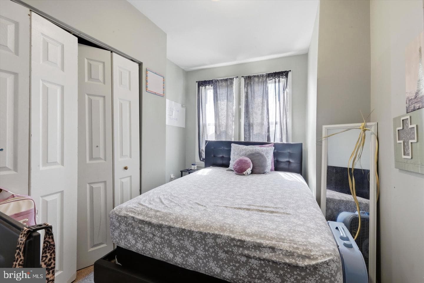 1121 E 11th Street photo 10