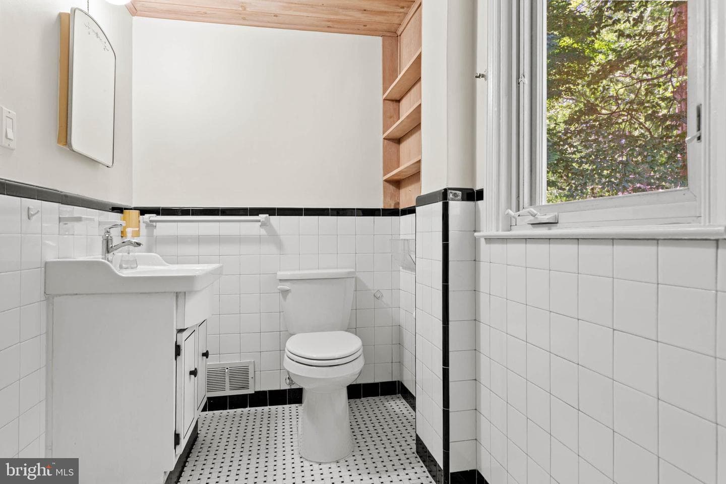 5025 Sylvia Road photo 14