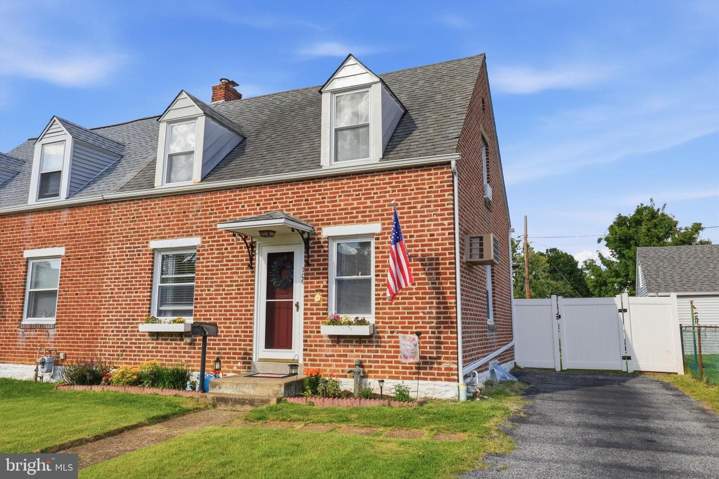 706 Colwell Road
