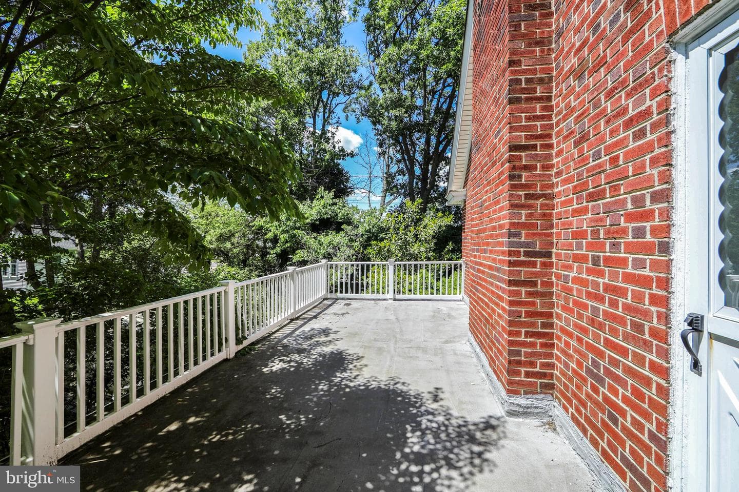 15 Crest Lane photo 33