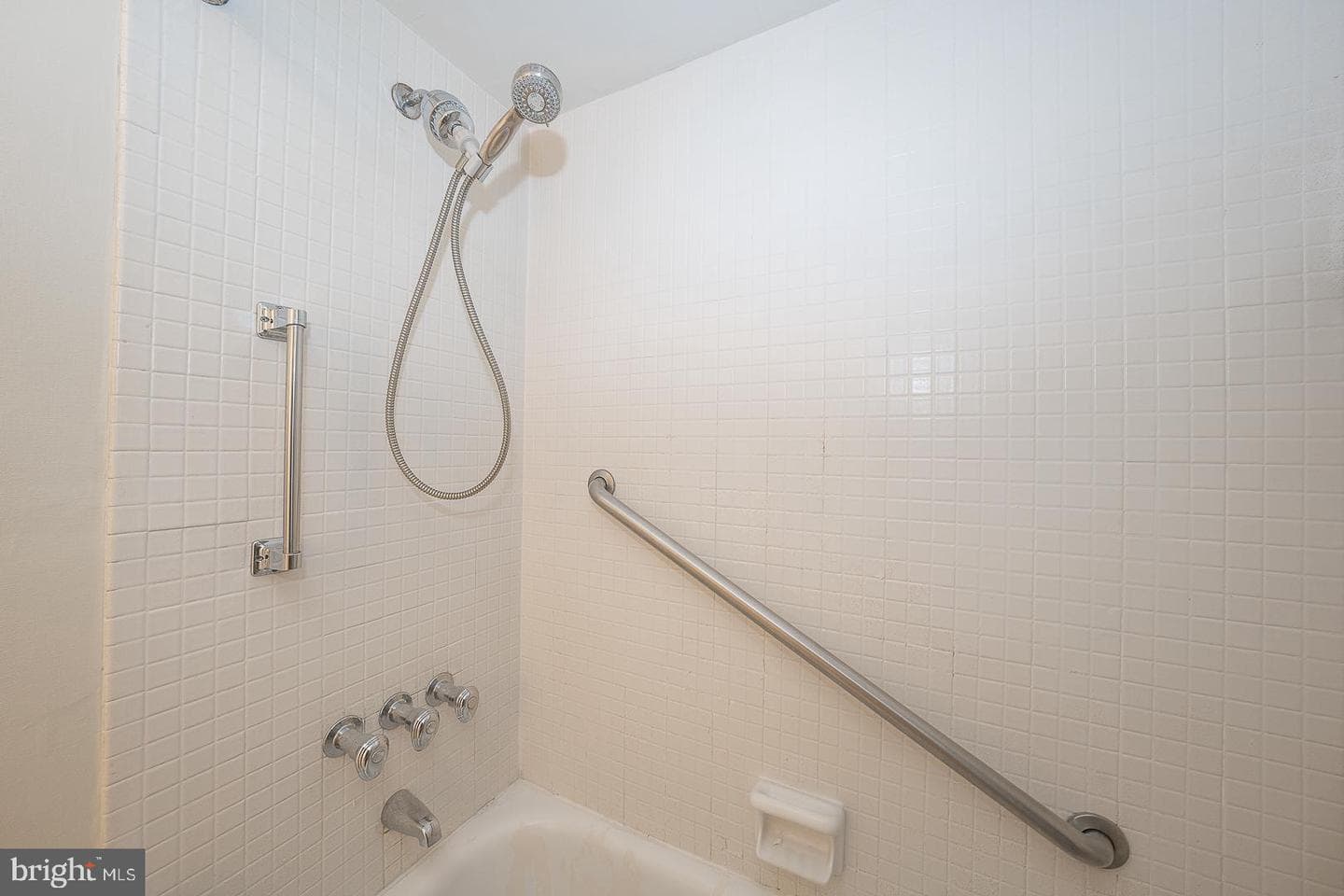 801 Yale Avenue #1215 photo 31