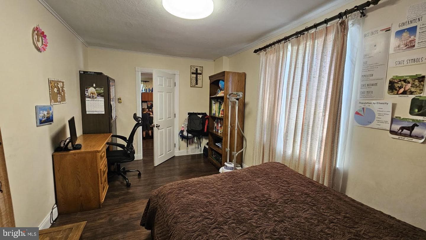 105 Scheivert Avenue photo 16