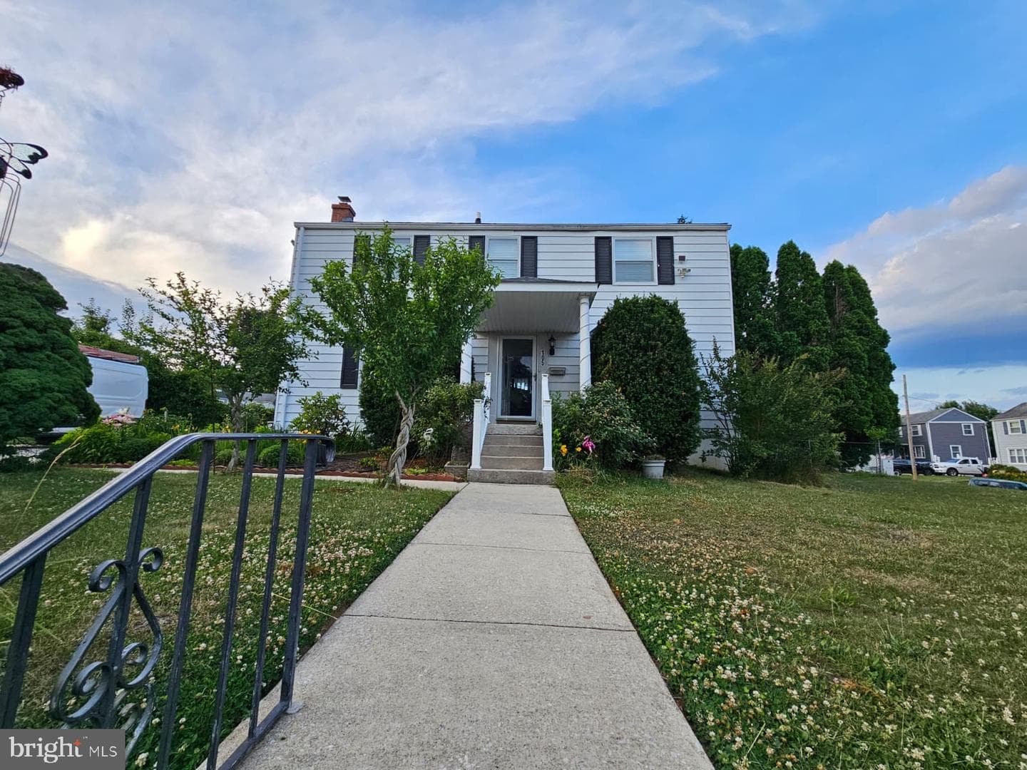 105 Scheivert Avenue photo 3