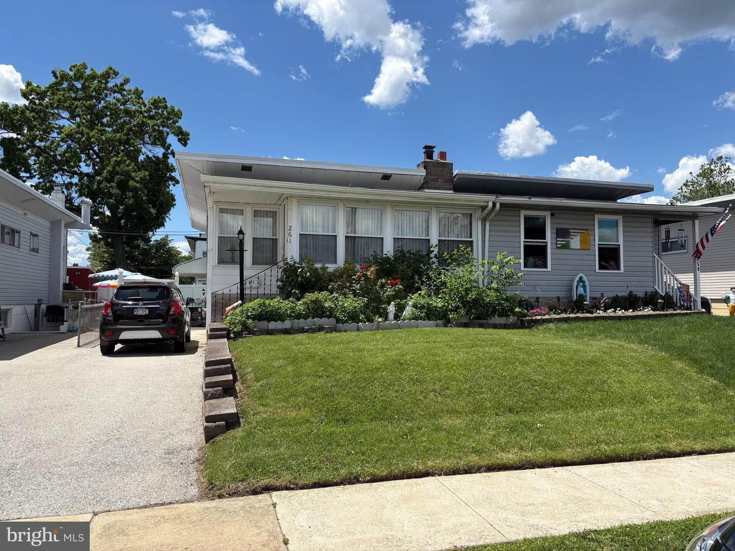 261 Hoffman Road
