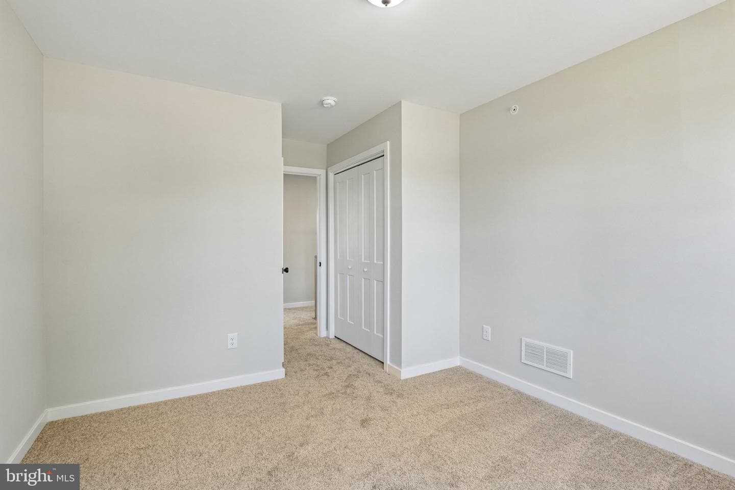218 4th Avenue photo 34