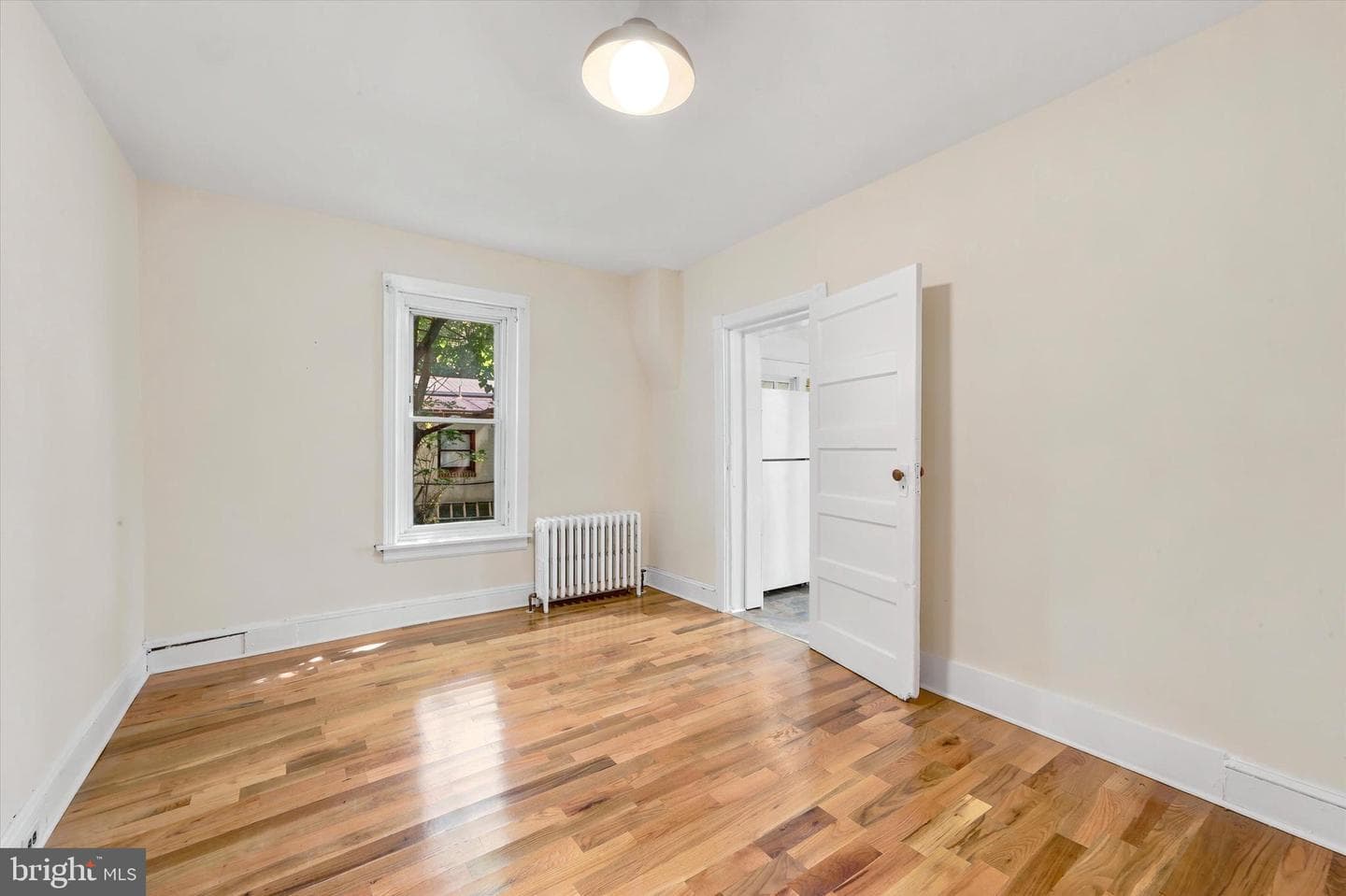 264 Maple Avenue photo 8