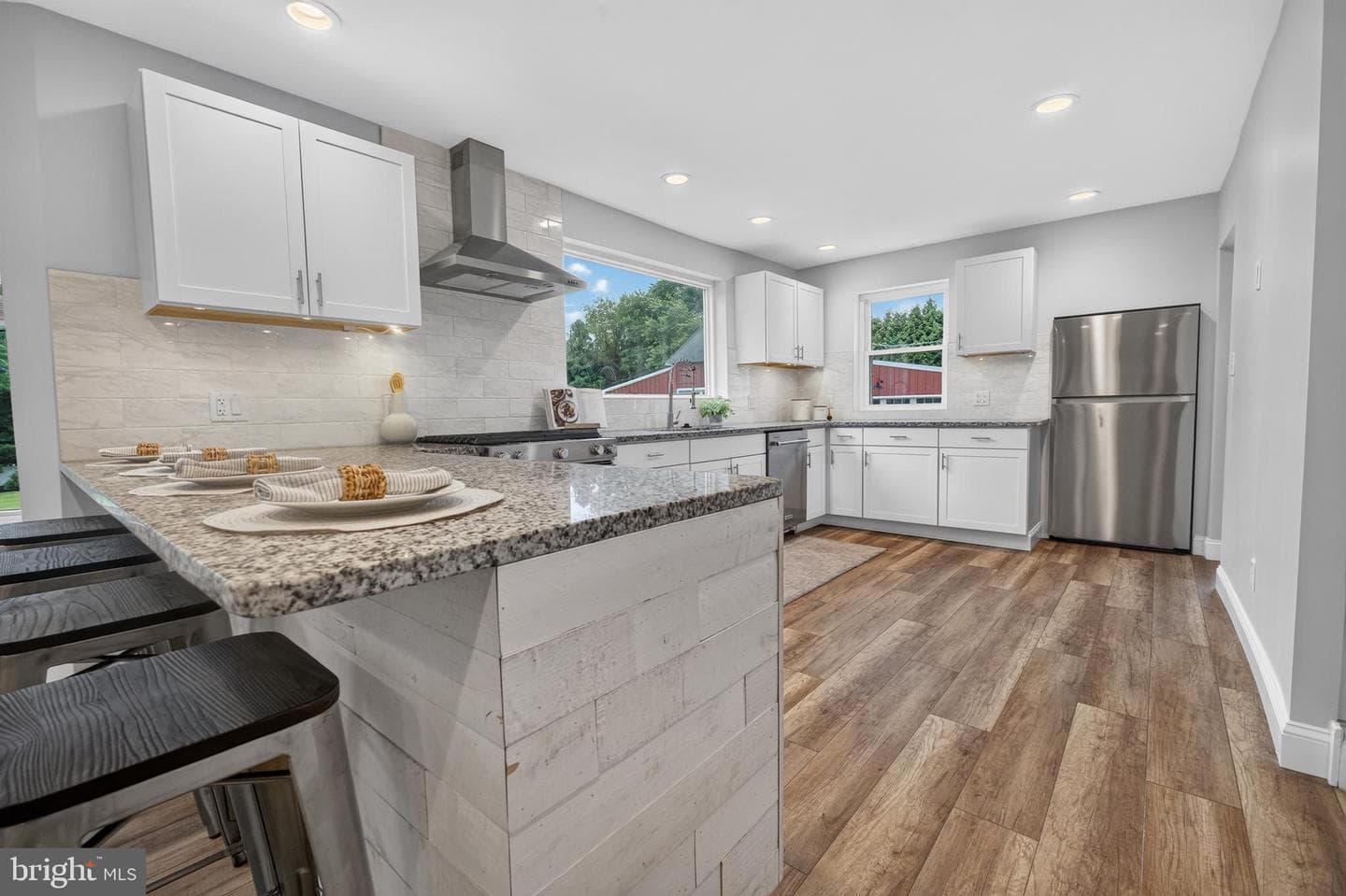 1137 Naamans Creek Road photo 3