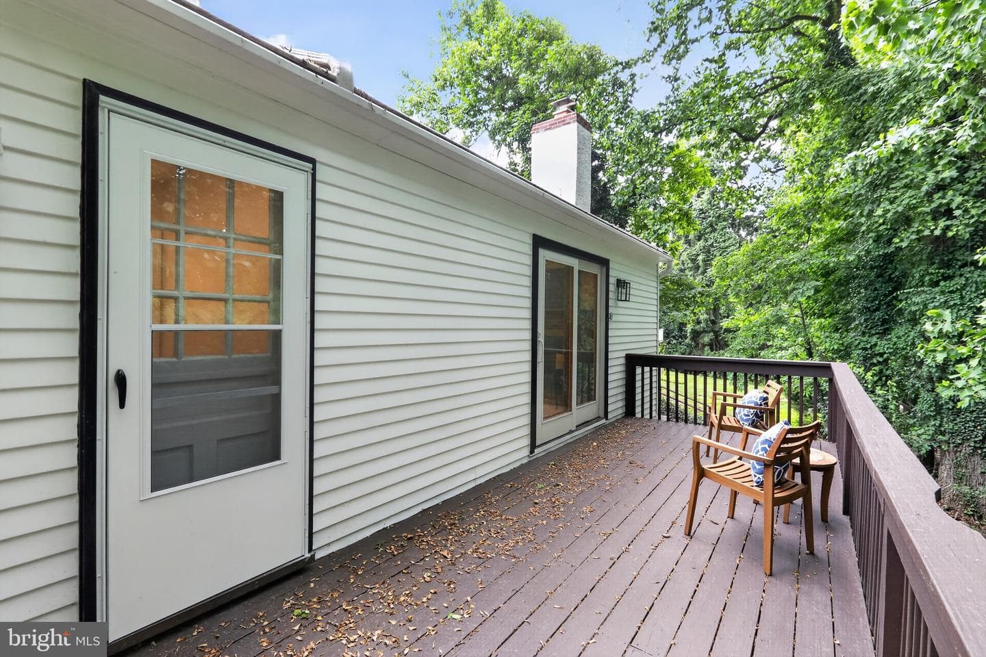 688 Meadowbrook Lane photo 29